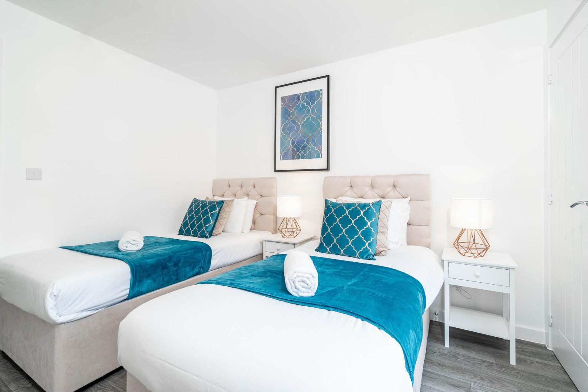 Luxury Apartment - Twin Beds - Selly Oak - Off-Street Parking - Free Netflix & Wifi - Top Rated 9Cc バーミンガム エクステリア 写真