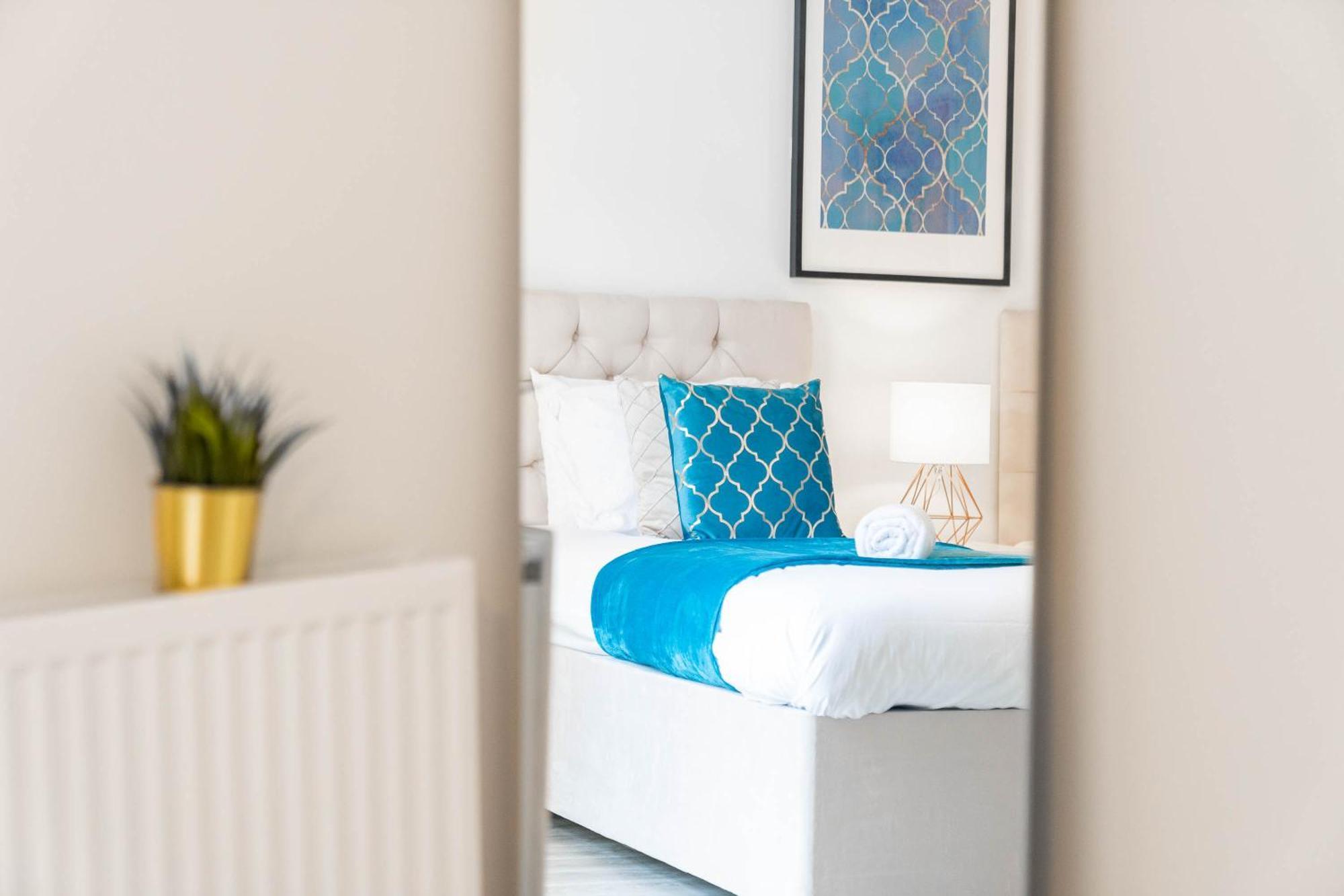 Luxury Apartment - Twin Beds - Selly Oak - Off-Street Parking - Free Netflix & Wifi - Top Rated 9Cc バーミンガム エクステリア 写真