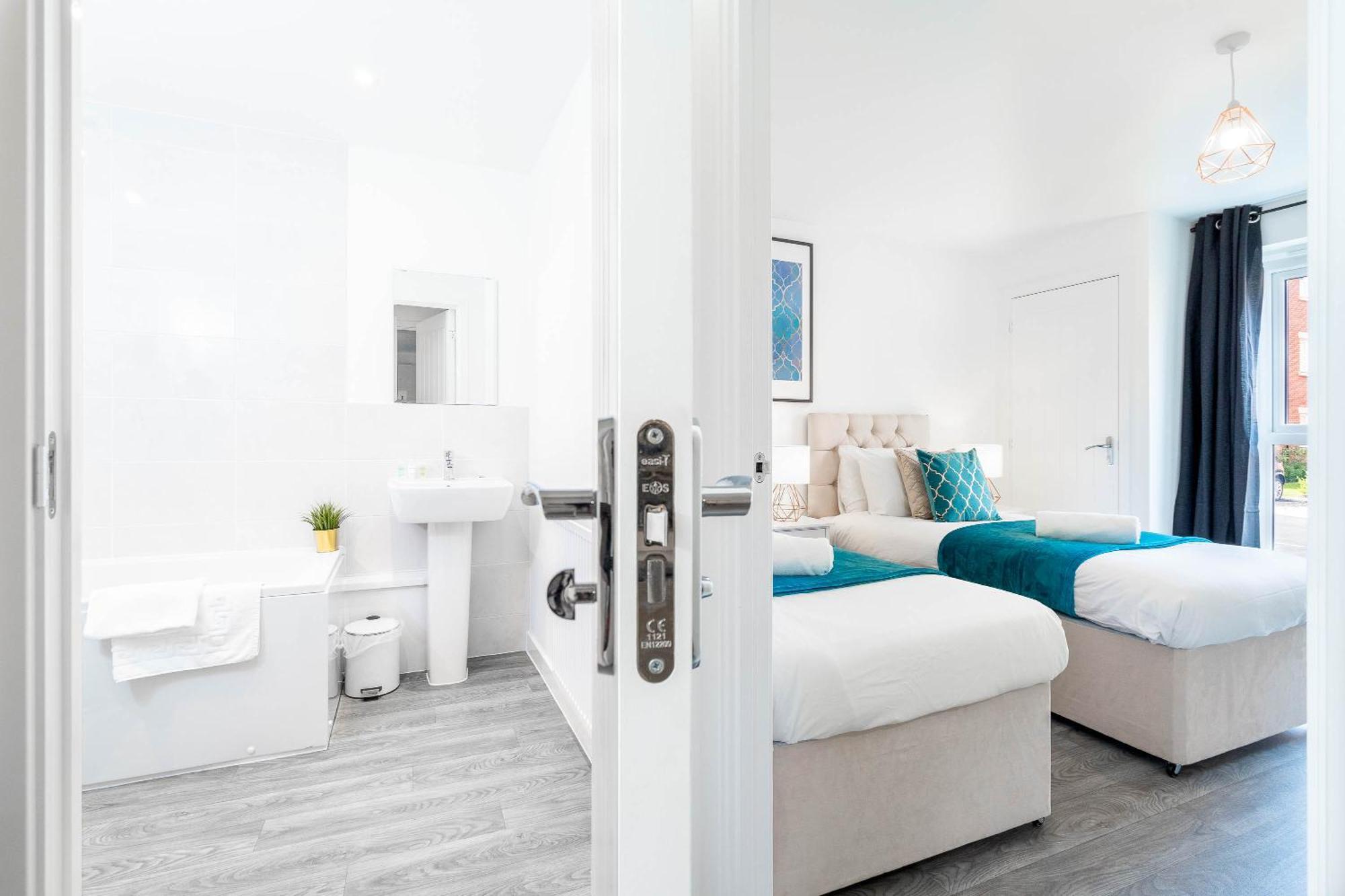 Luxury Apartment - Twin Beds - Selly Oak - Off-Street Parking - Free Netflix & Wifi - Top Rated 9Cc バーミンガム エクステリア 写真